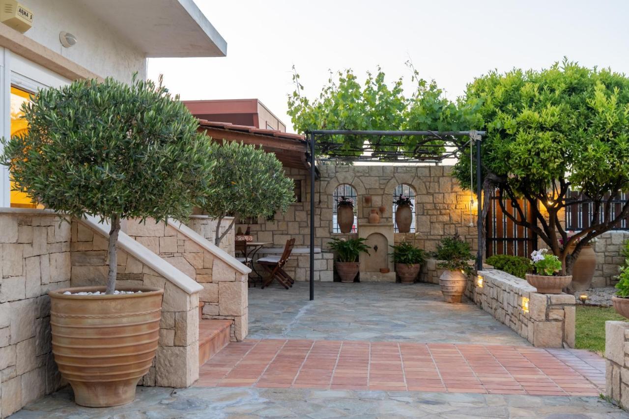 Green Acre Villa Karteros Exterior photo